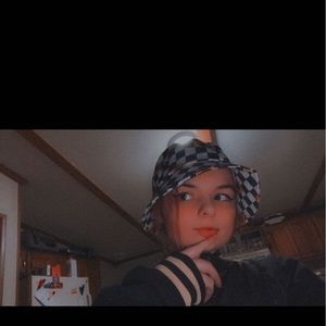 Meet your Posher, Maggie